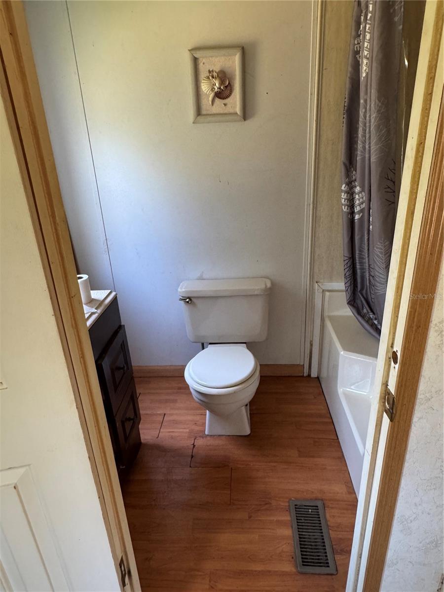 Image 45 of 79 For 6001 185th Road