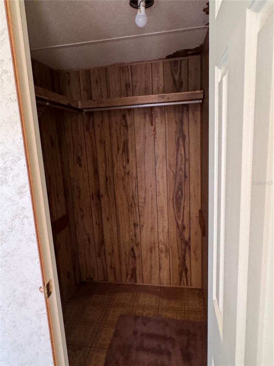 Image 47 of 79 For 6001 185th Road