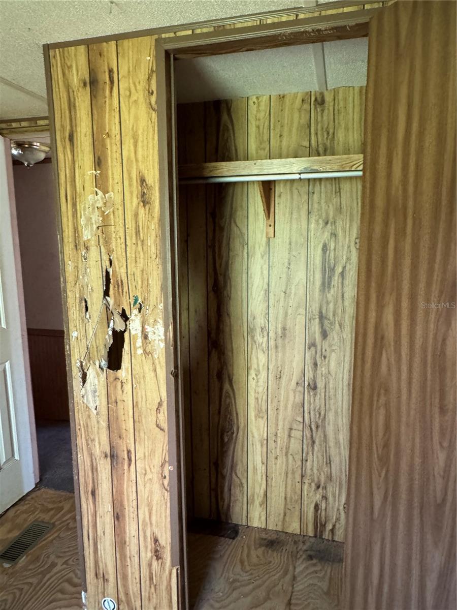 Image 52 of 79 For 6001 185th Road