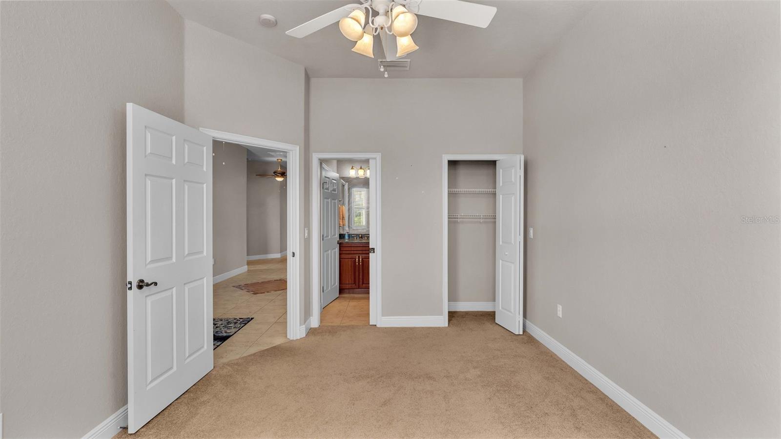 Image 10 of 33 For 402 Cruisers Drive