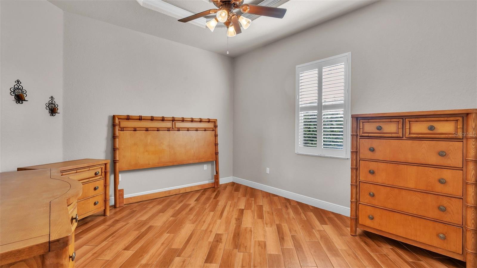 Image 13 of 33 For 402 Cruisers Drive