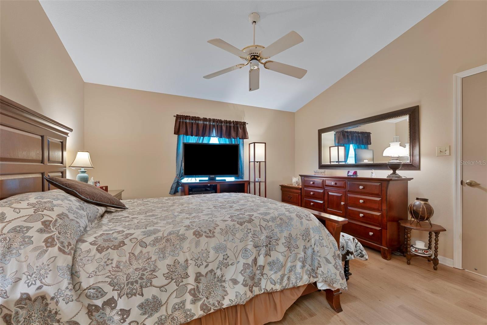 Image 8 of 14 For 6380 Egret Drive 22