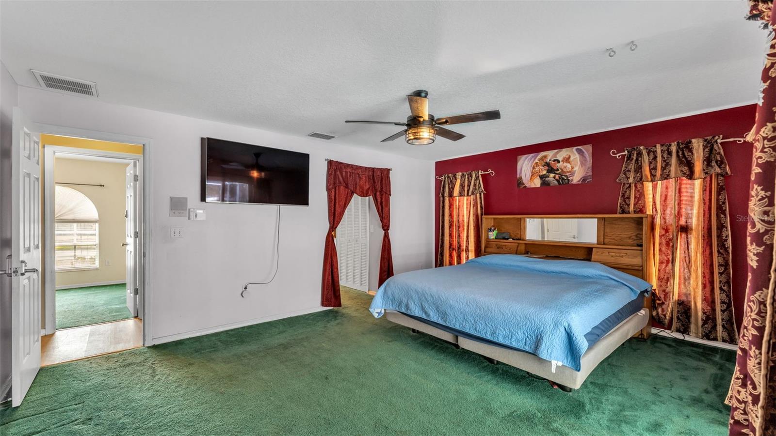 Image 11 of 61 For 1702 Sherwood Lakes Boulevard