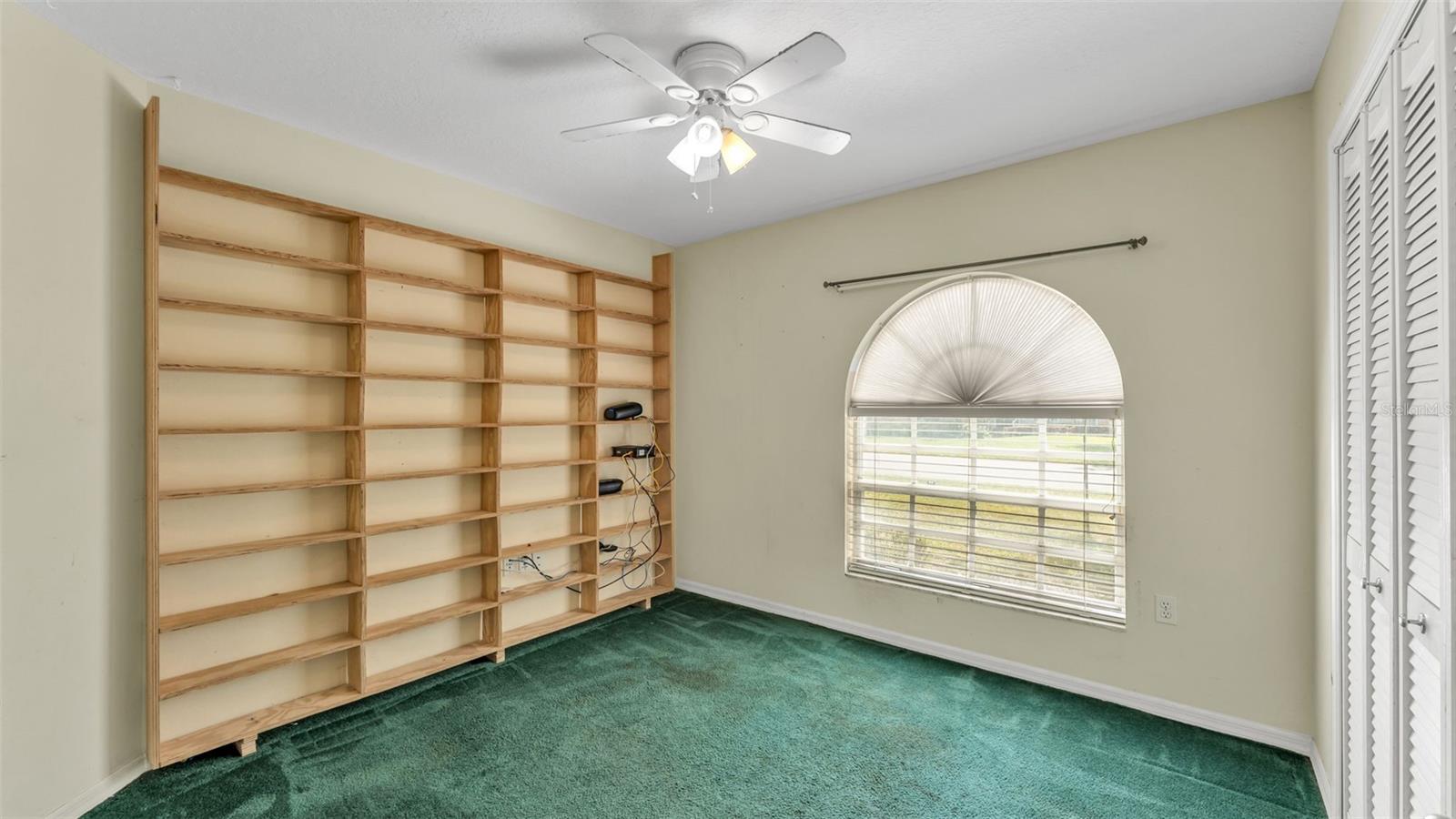Image 13 of 61 For 1702 Sherwood Lakes Boulevard