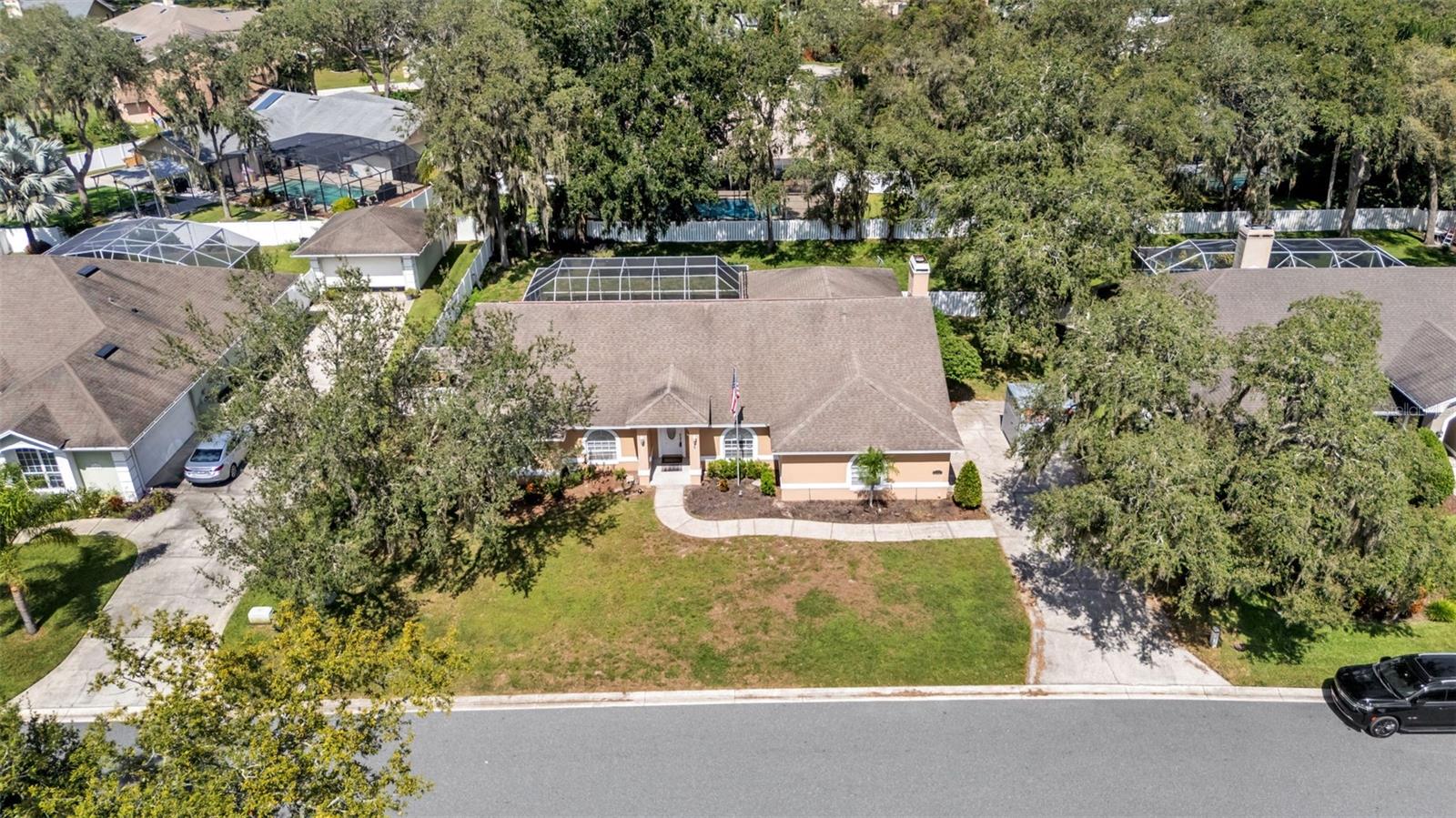 Image 20 of 61 For 1702 Sherwood Lakes Boulevard