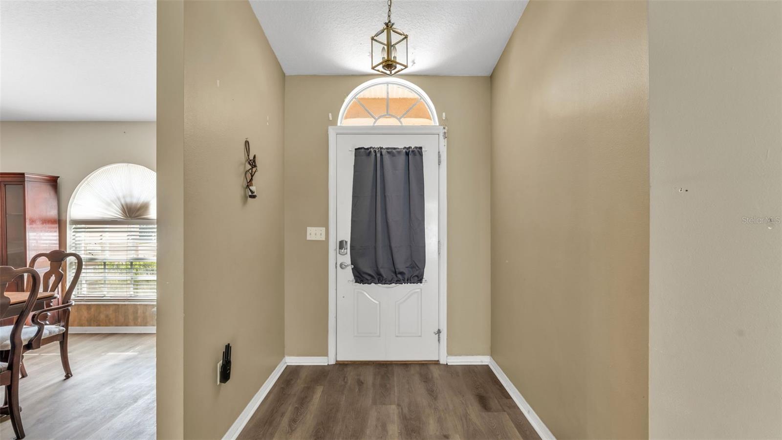 Image 38 of 61 For 1702 Sherwood Lakes Boulevard