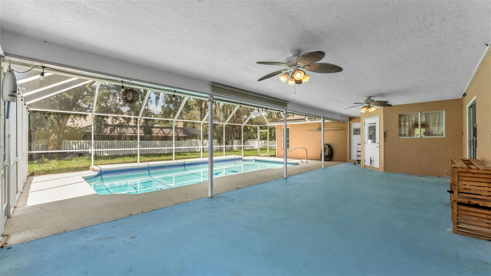 Image 52 of 61 For 1702 Sherwood Lakes Boulevard