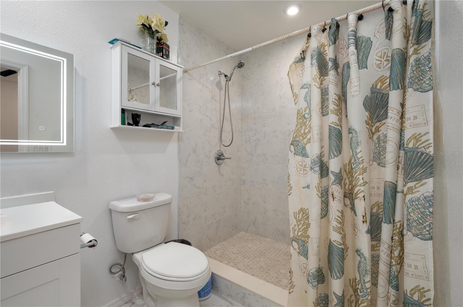 Image 14 of 25 For 708 Broadway Street