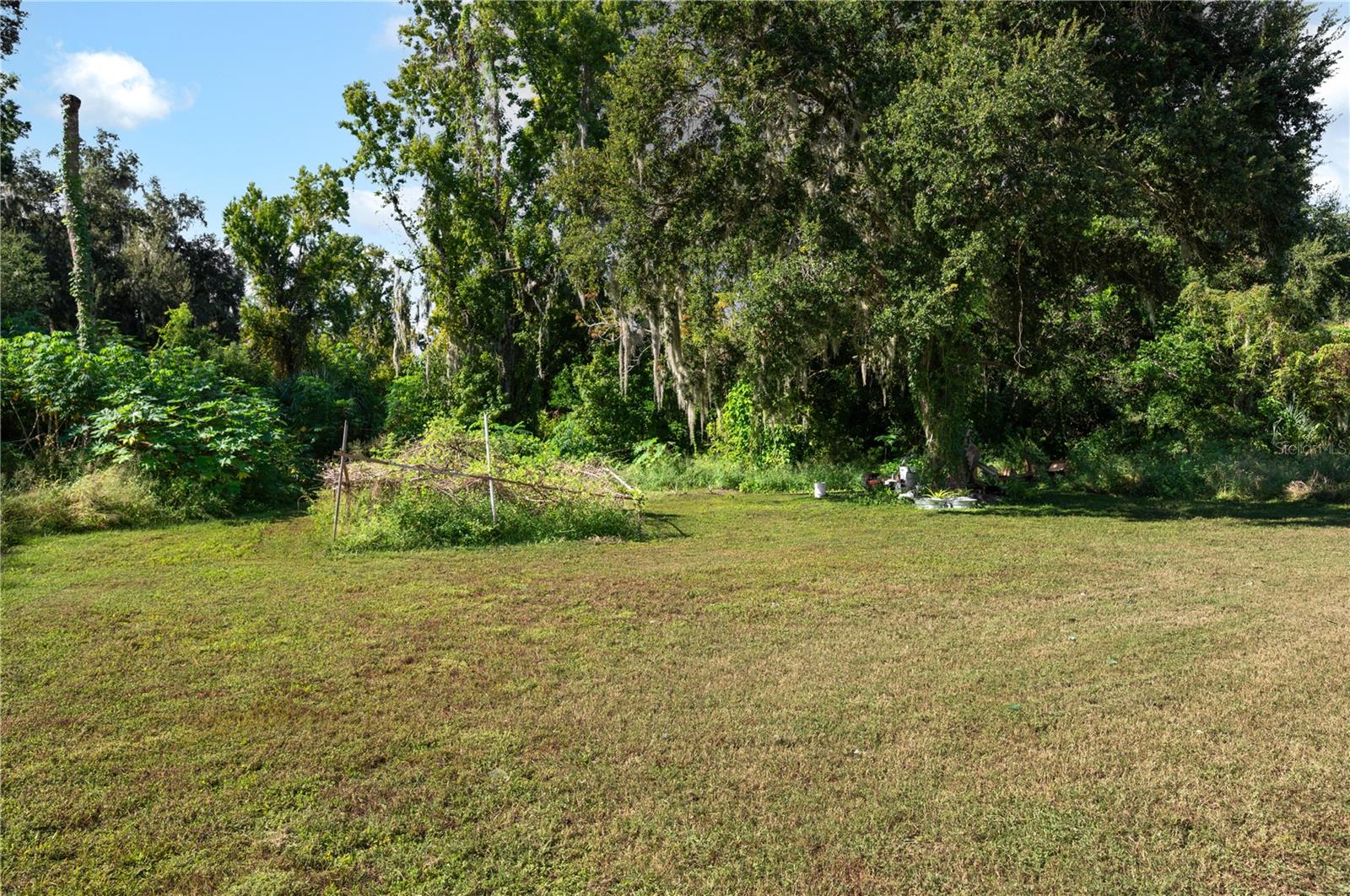 Image 23 of 25 For 708 Broadway Street