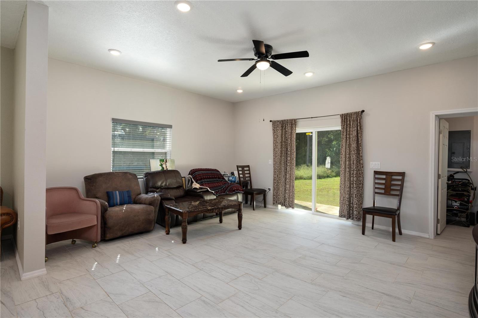 Image 8 of 25 For 708 Broadway Street