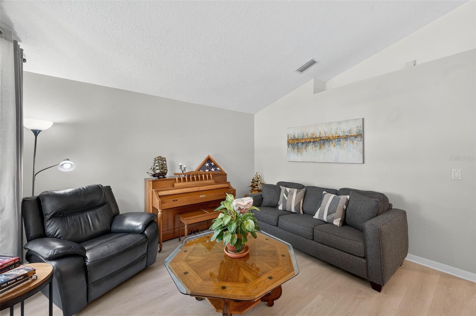 Image 12 of 50 For 2326 Potomac Mark Place