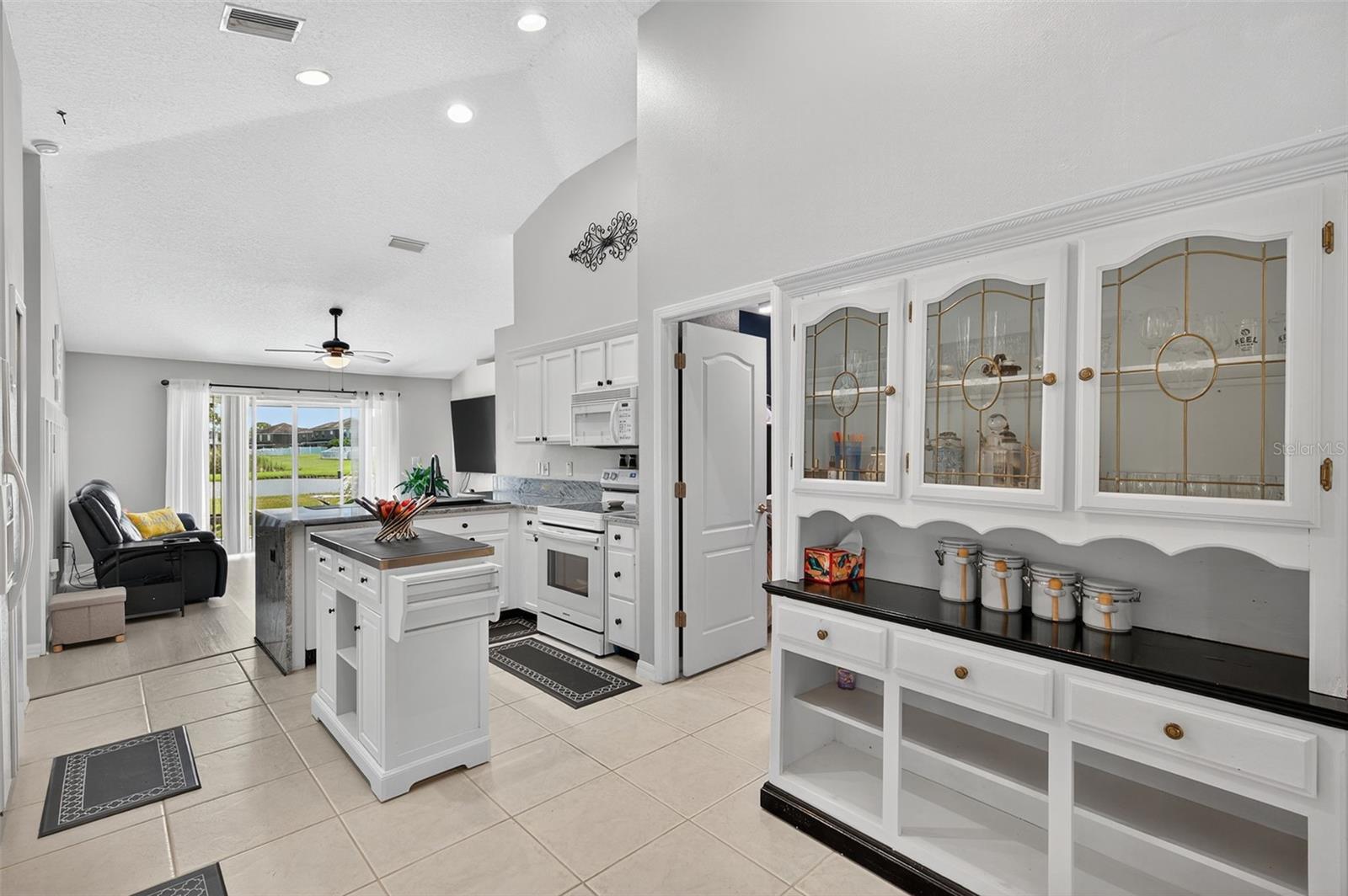 Image 14 of 50 For 2326 Potomac Mark Place