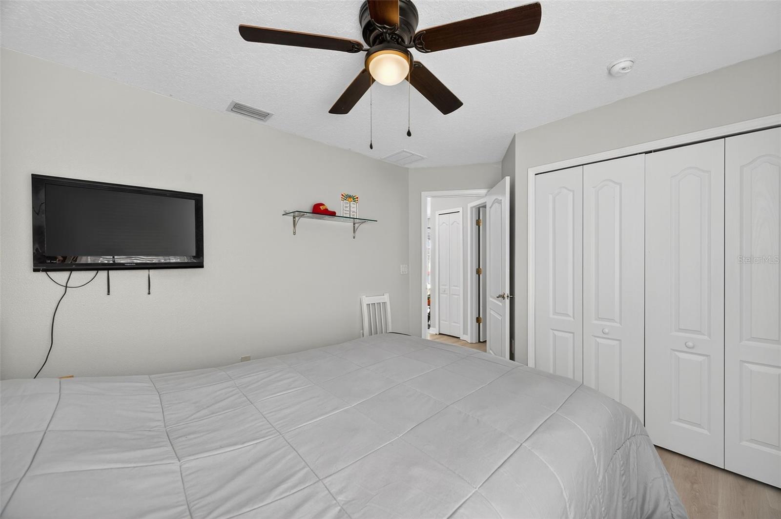 Image 24 of 50 For 2326 Potomac Mark Place