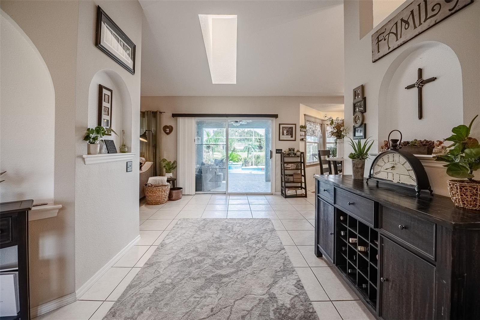 Image 10 of 83 For 6309 Avocado Dr