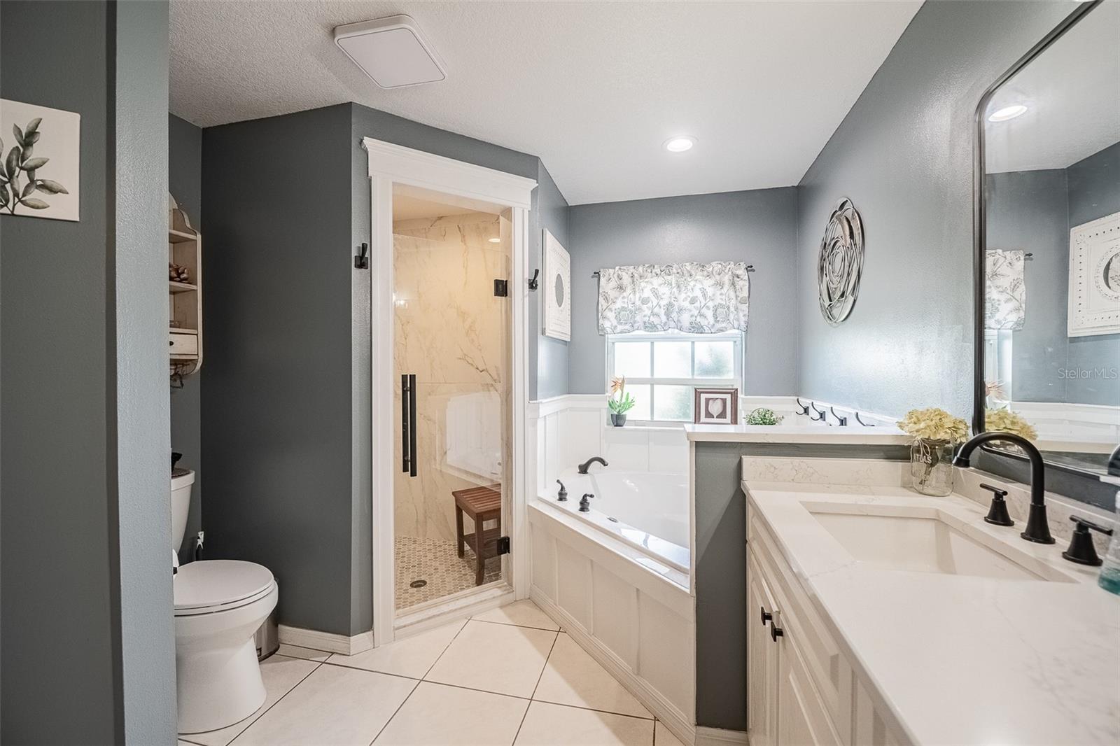 Image 24 of 83 For 6309 Avocado Dr