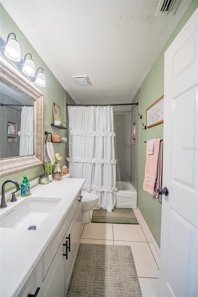 Image 43 of 83 For 6309 Avocado Dr