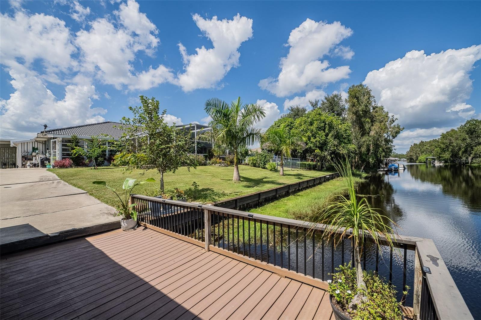 Image 60 of 83 For 6309 Avocado Dr