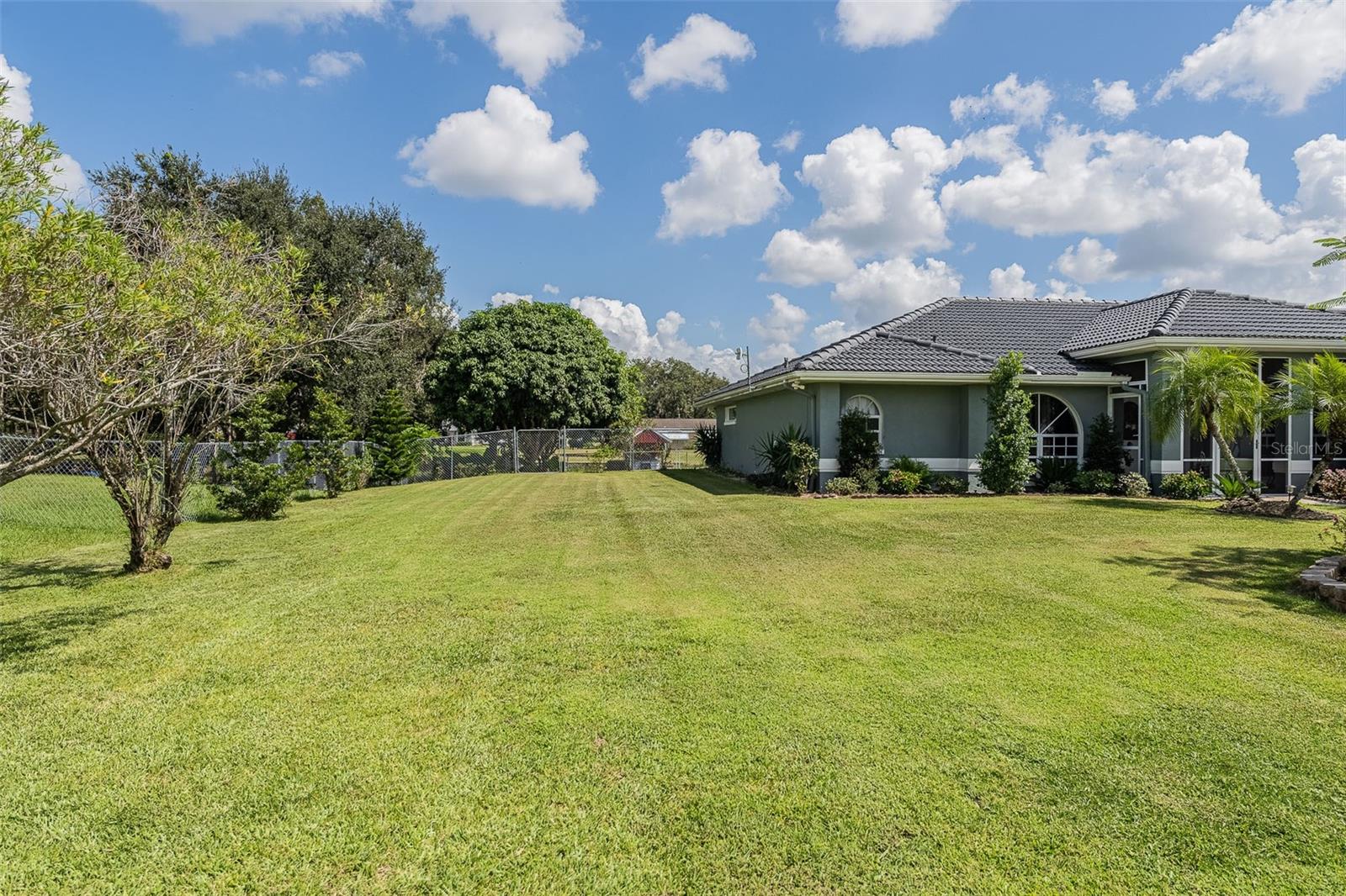 Image 63 of 83 For 6309 Avocado Dr
