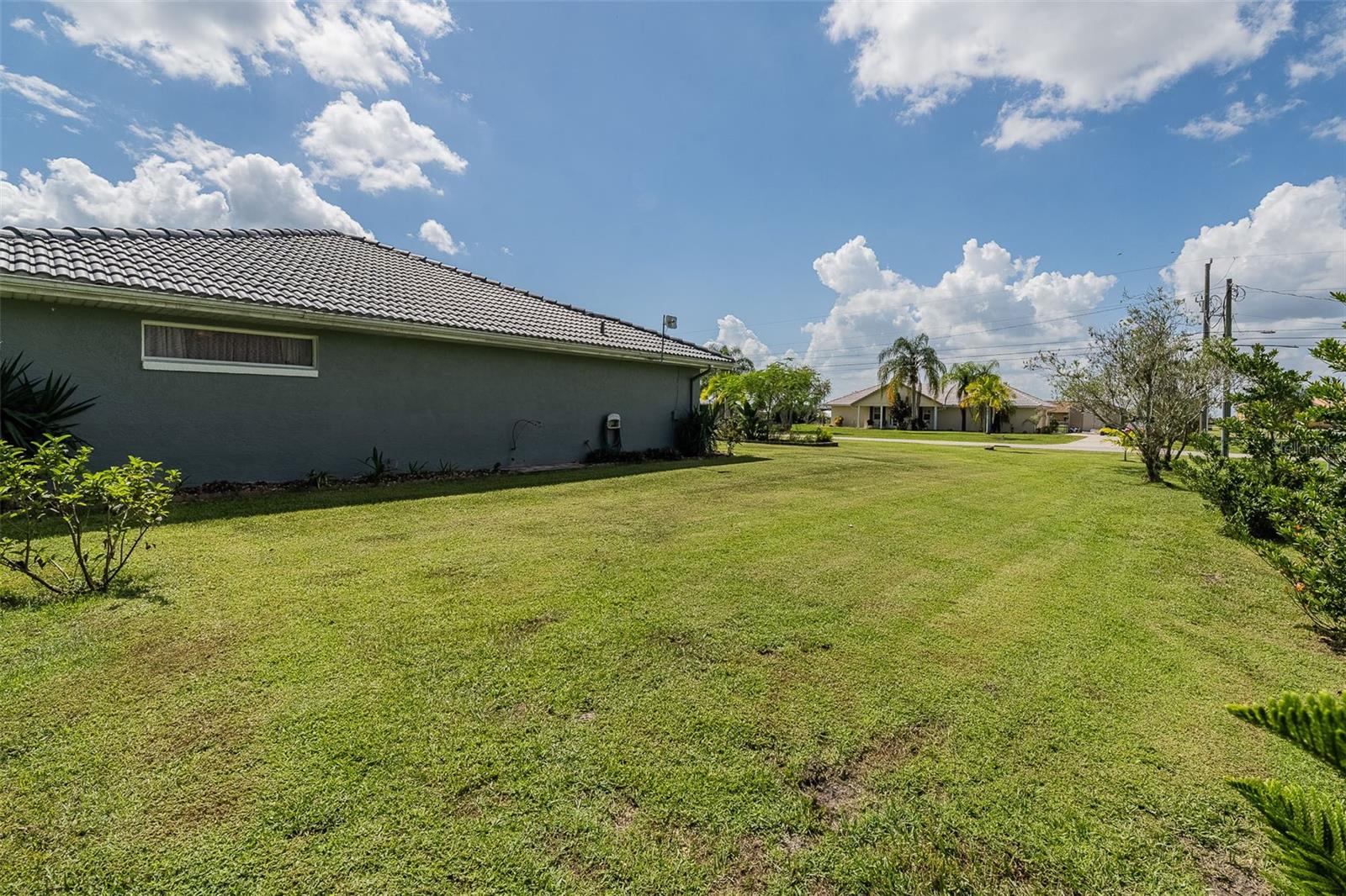 Image 64 of 83 For 6309 Avocado Dr