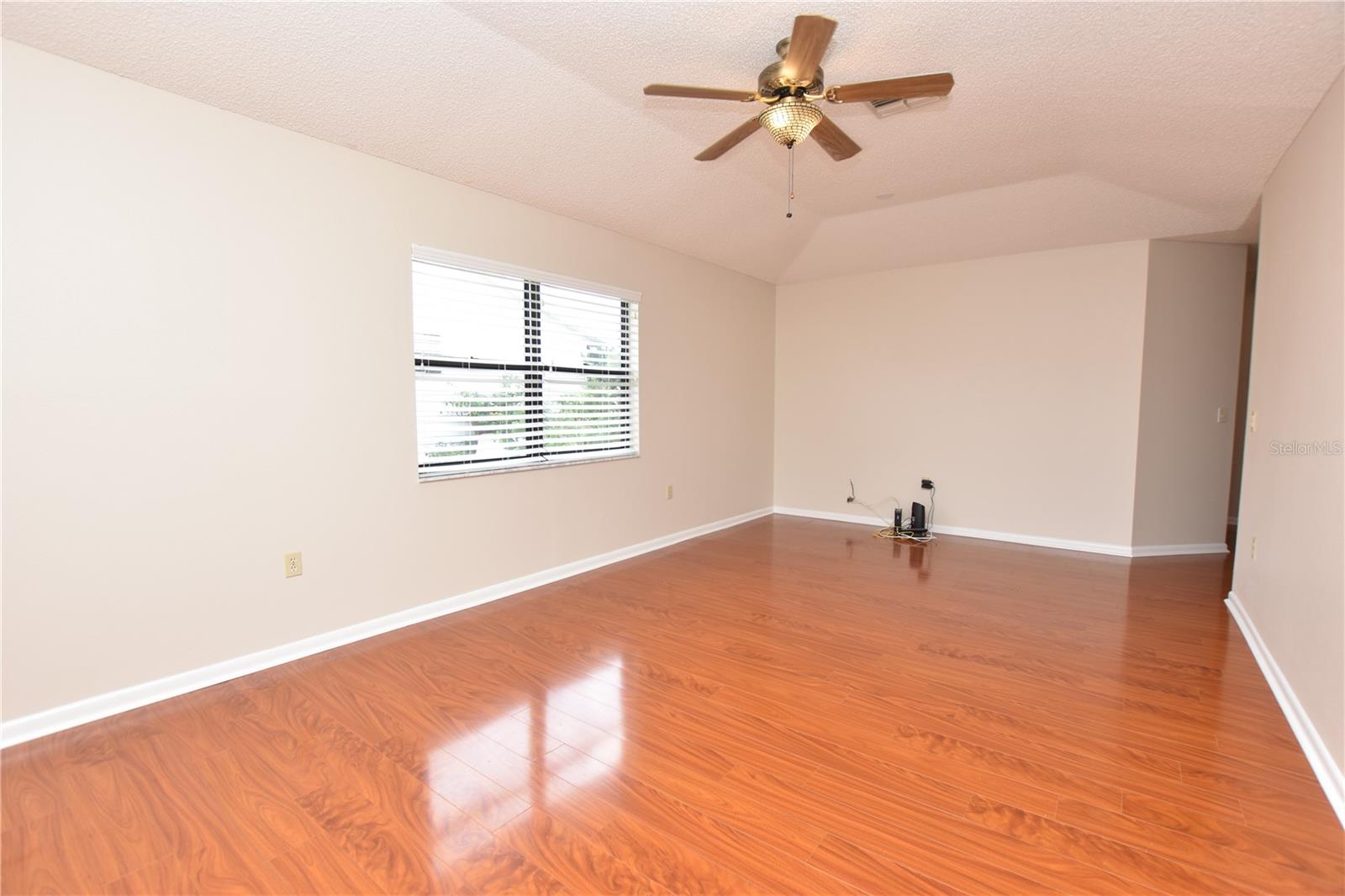Image 10 of 52 For 2210 Harbor Town Lane