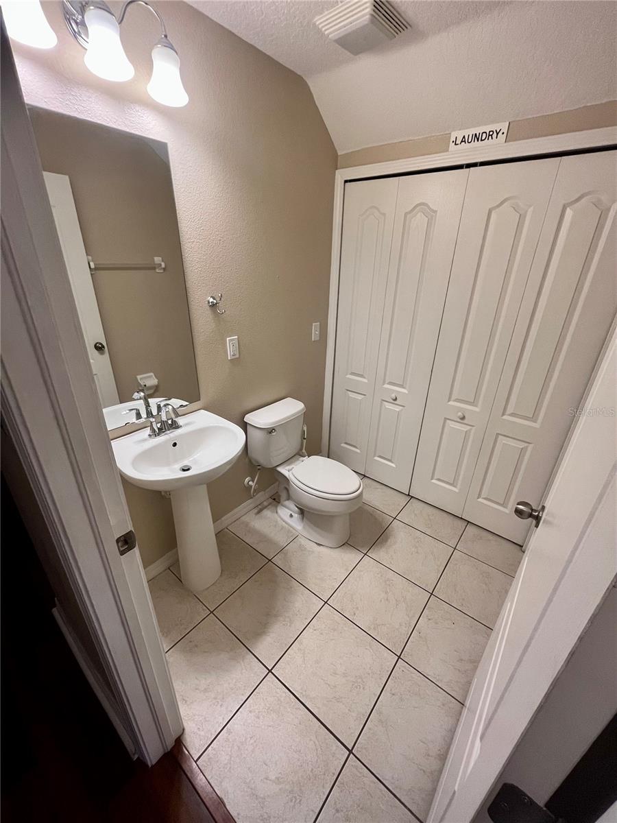 Image 11 of 23 For 5462 Fieldstone Drive