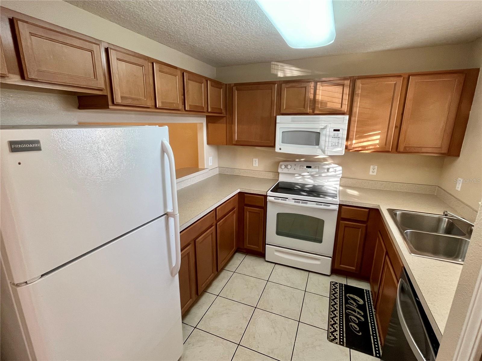 Image 6 of 23 For 5462 Fieldstone Drive