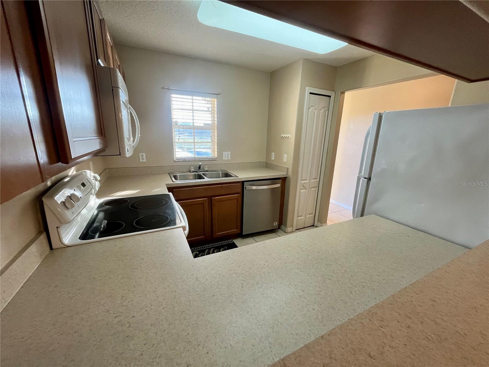 Image 9 of 23 For 5462 Fieldstone Drive