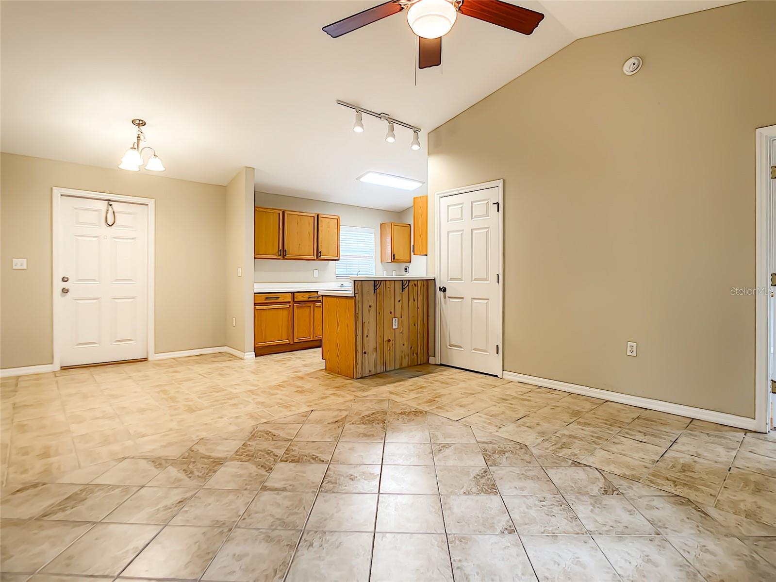 Image 8 of 30 For 2731 Fletcher Avenue