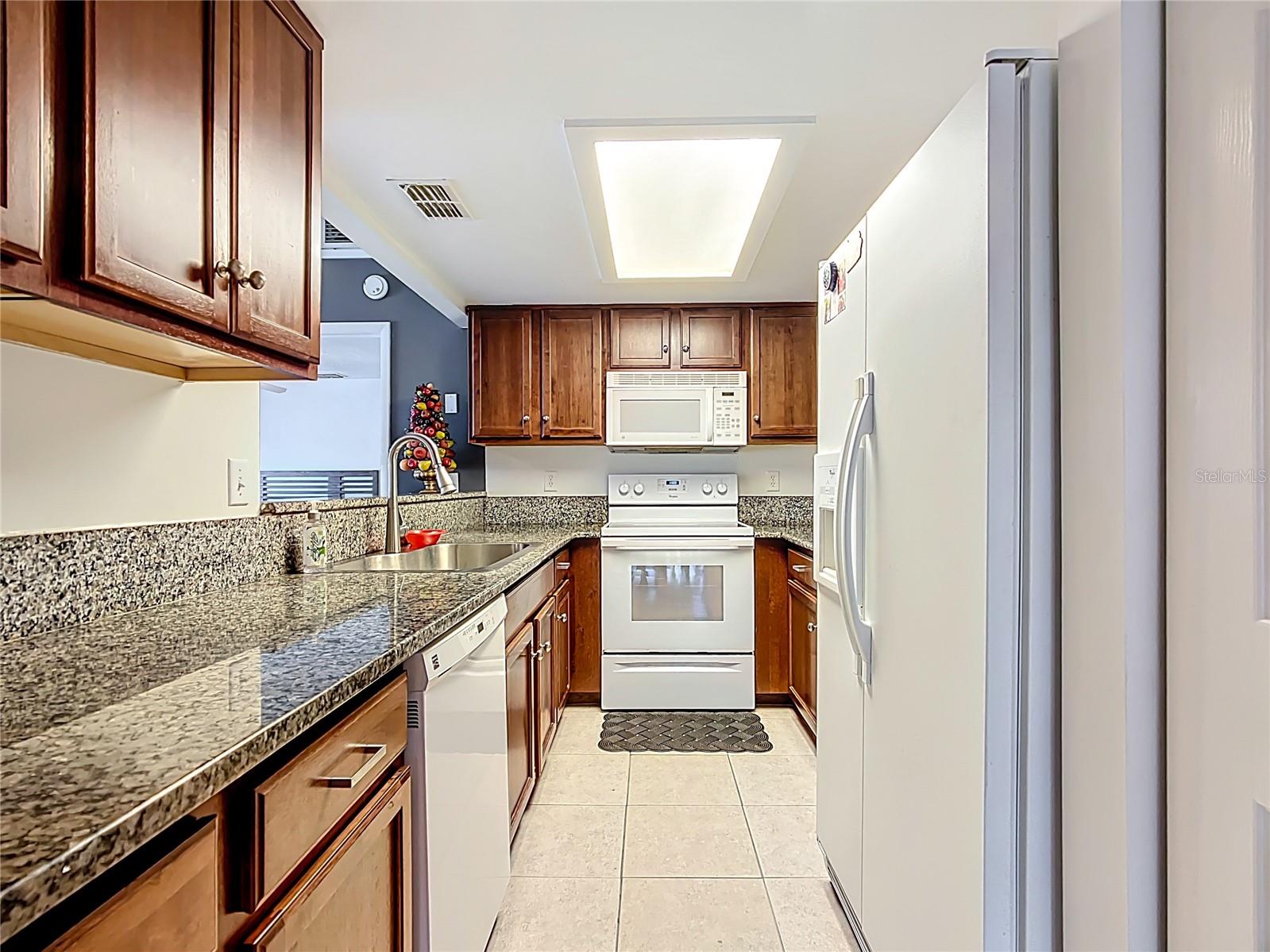 Image 16 of 43 For 1880 Crystal Lake Drive 12