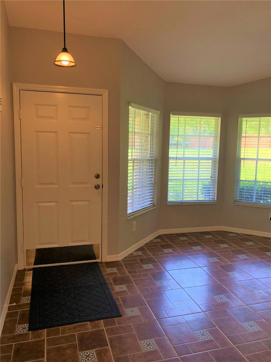 Image 6 of 32 For 3210 Stonewater Court