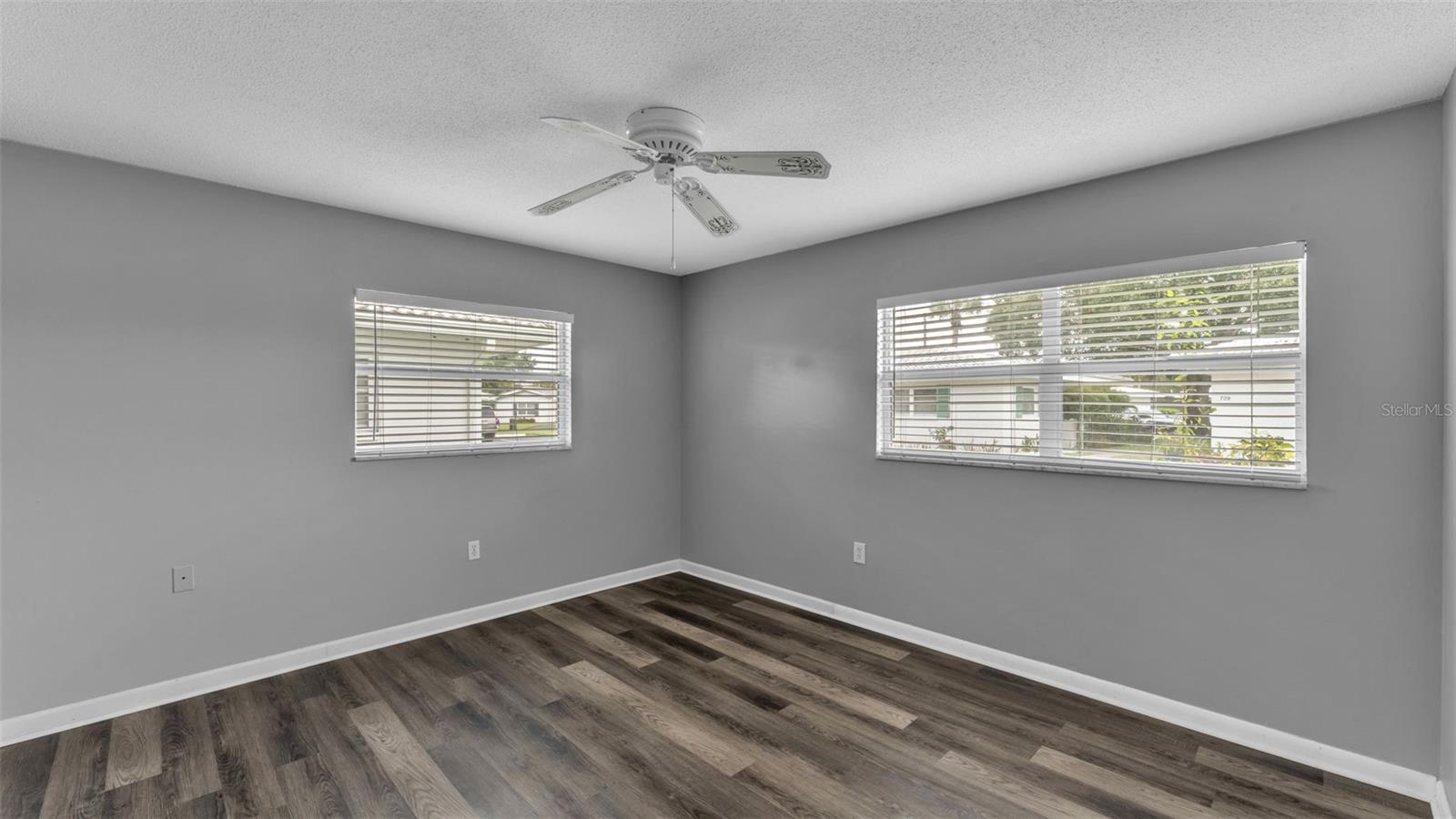 Image 11 of 25 For 730 Erie Court