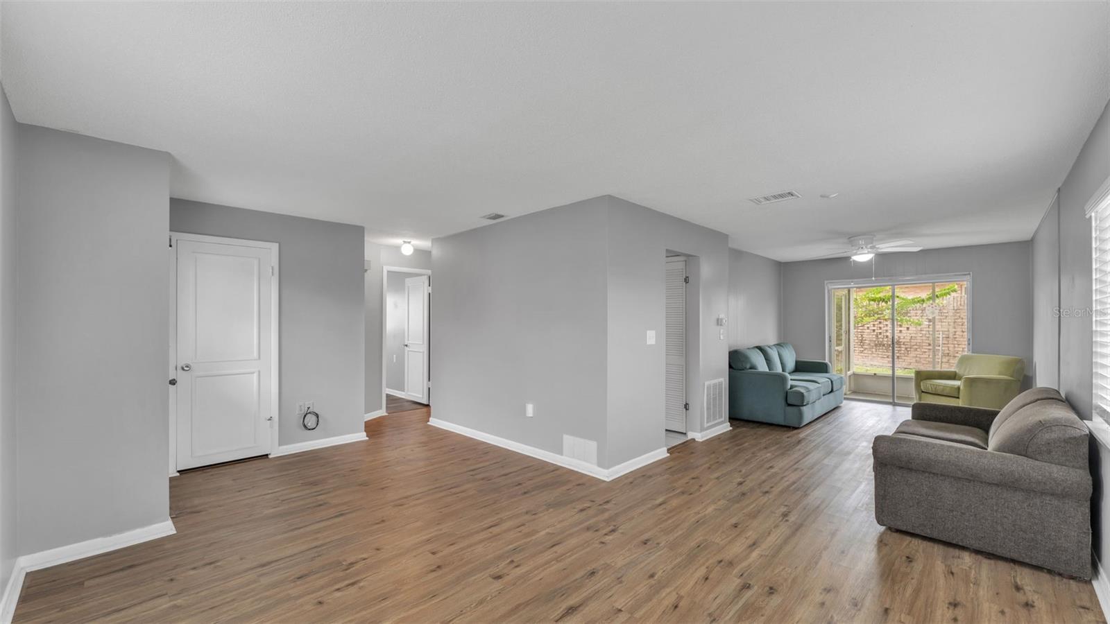 Image 4 of 25 For 730 Erie Court