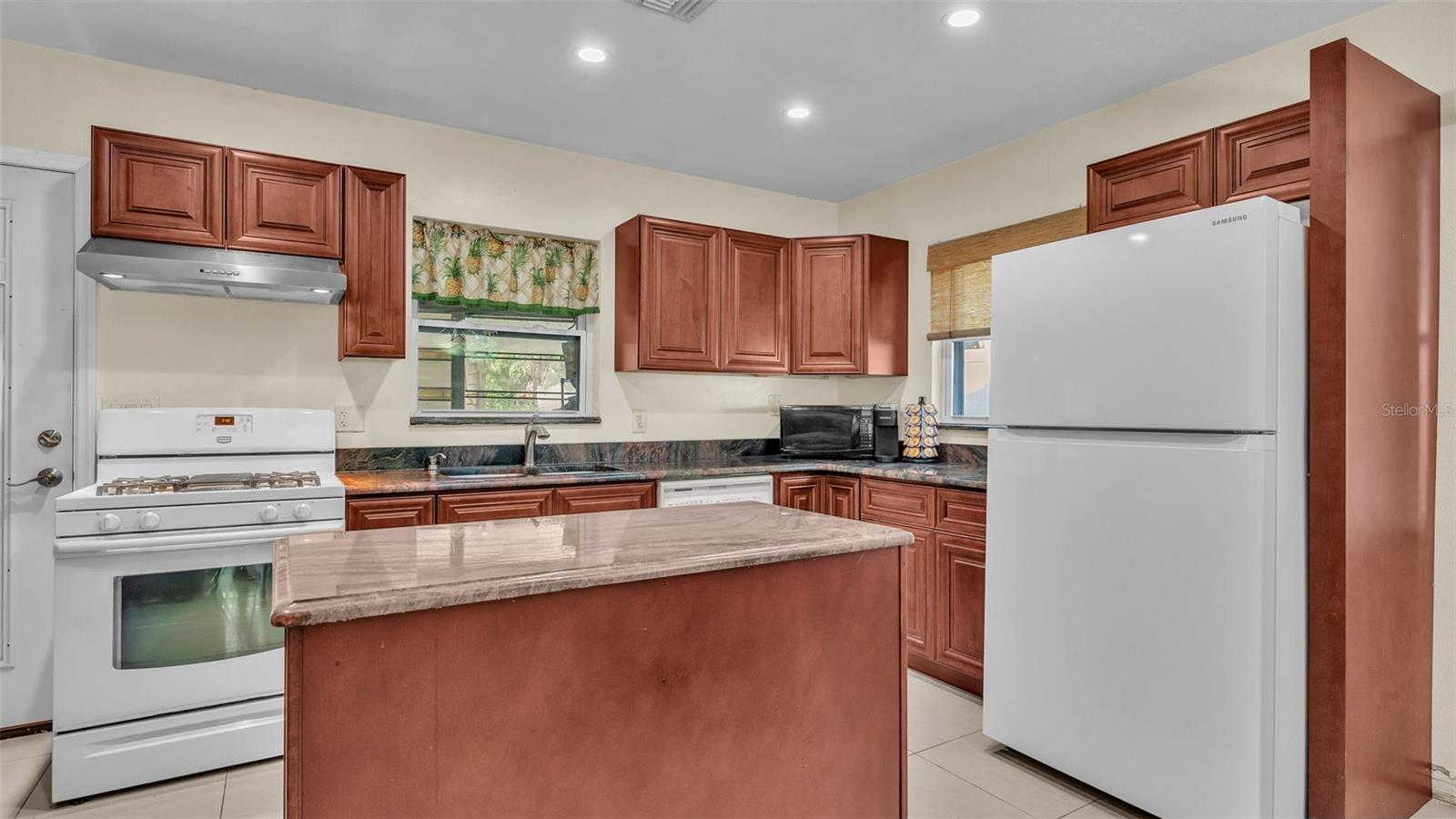 Image 11 of 38 For 6077 8th Avenue N