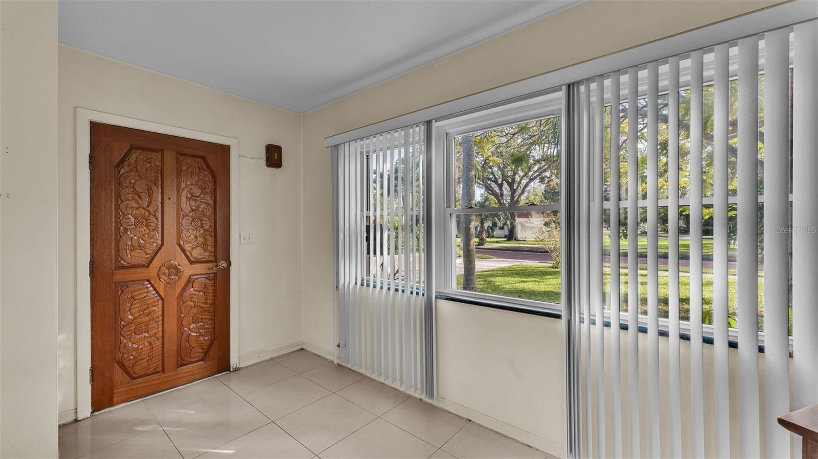 Image 5 of 38 For 6077 8th Avenue N