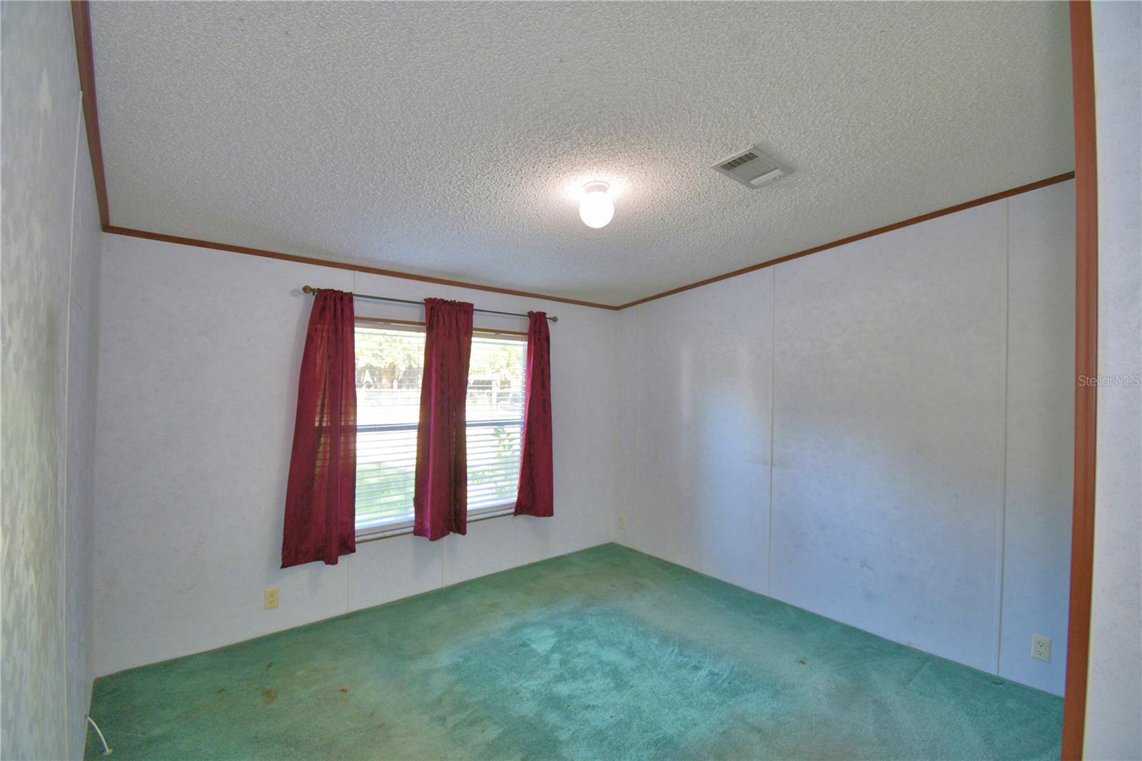 Image 43 of 63 For 2120 Helwyn Road