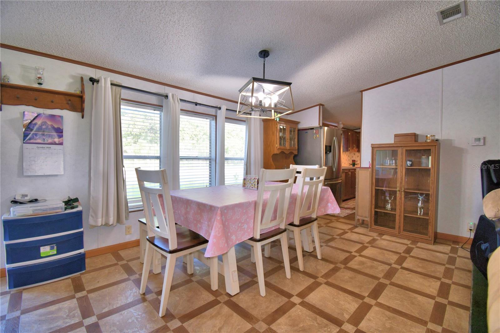 Image 9 of 63 For 2120 Helwyn Road