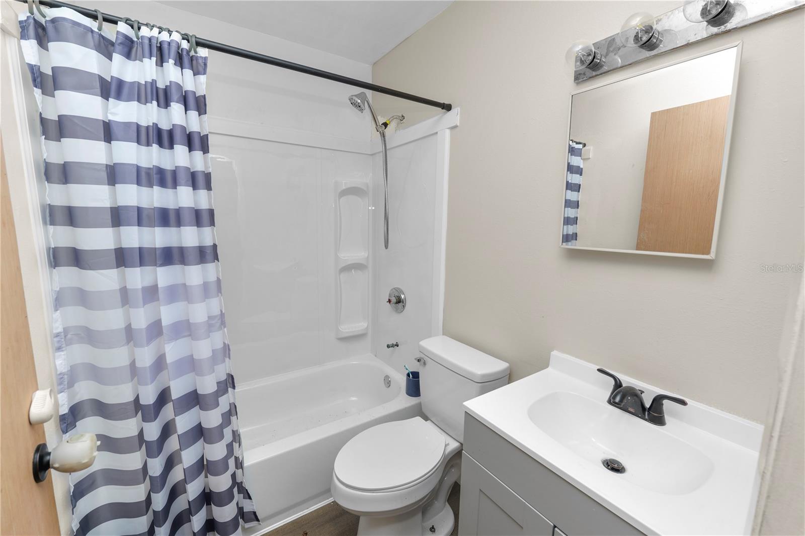 Image 17 of 19 For 136 Madera Drive