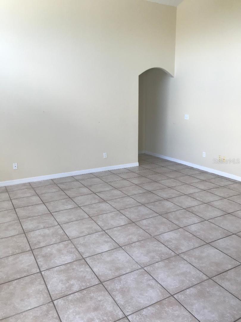 Image 4 of 11 For 2684 Porter Street