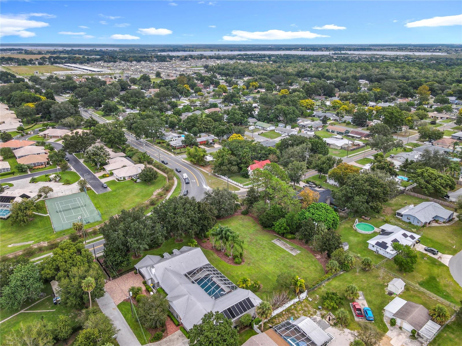 Image 4 of 91 For 1414 Edmiston Court
