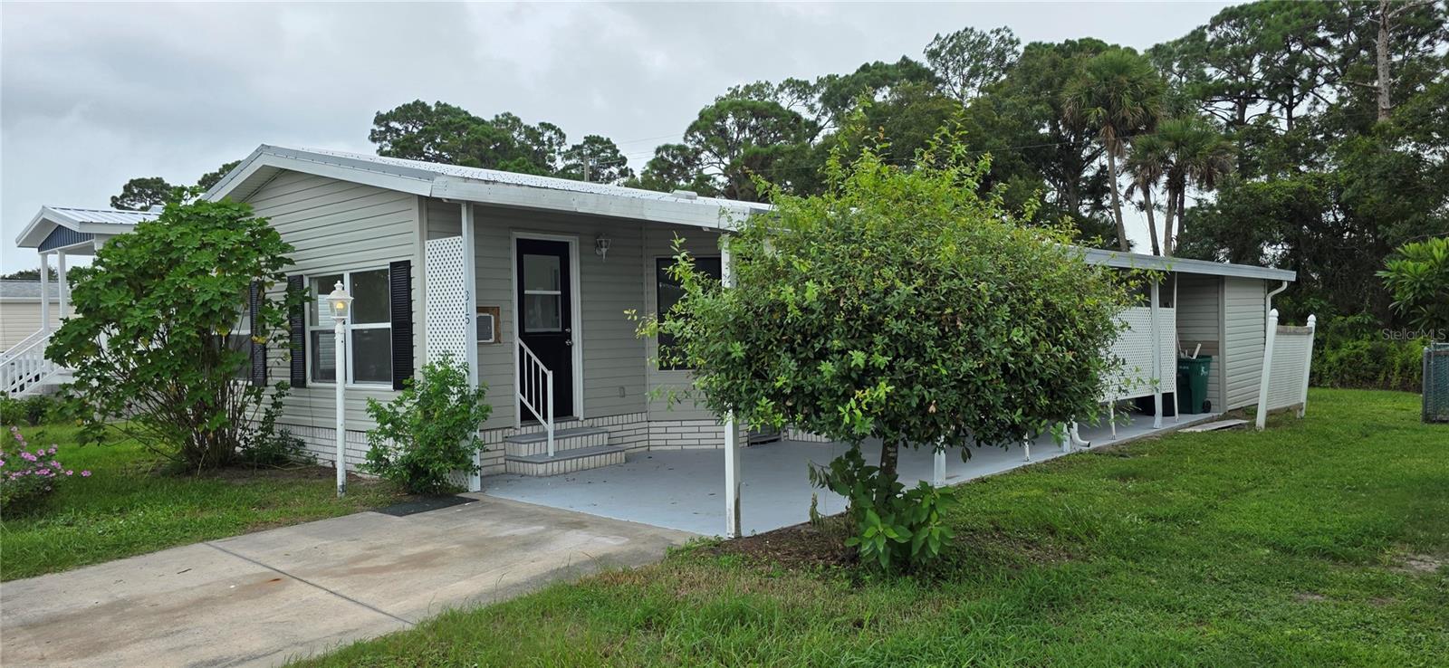 Image 3 of 28 For 315 Papaya Circle