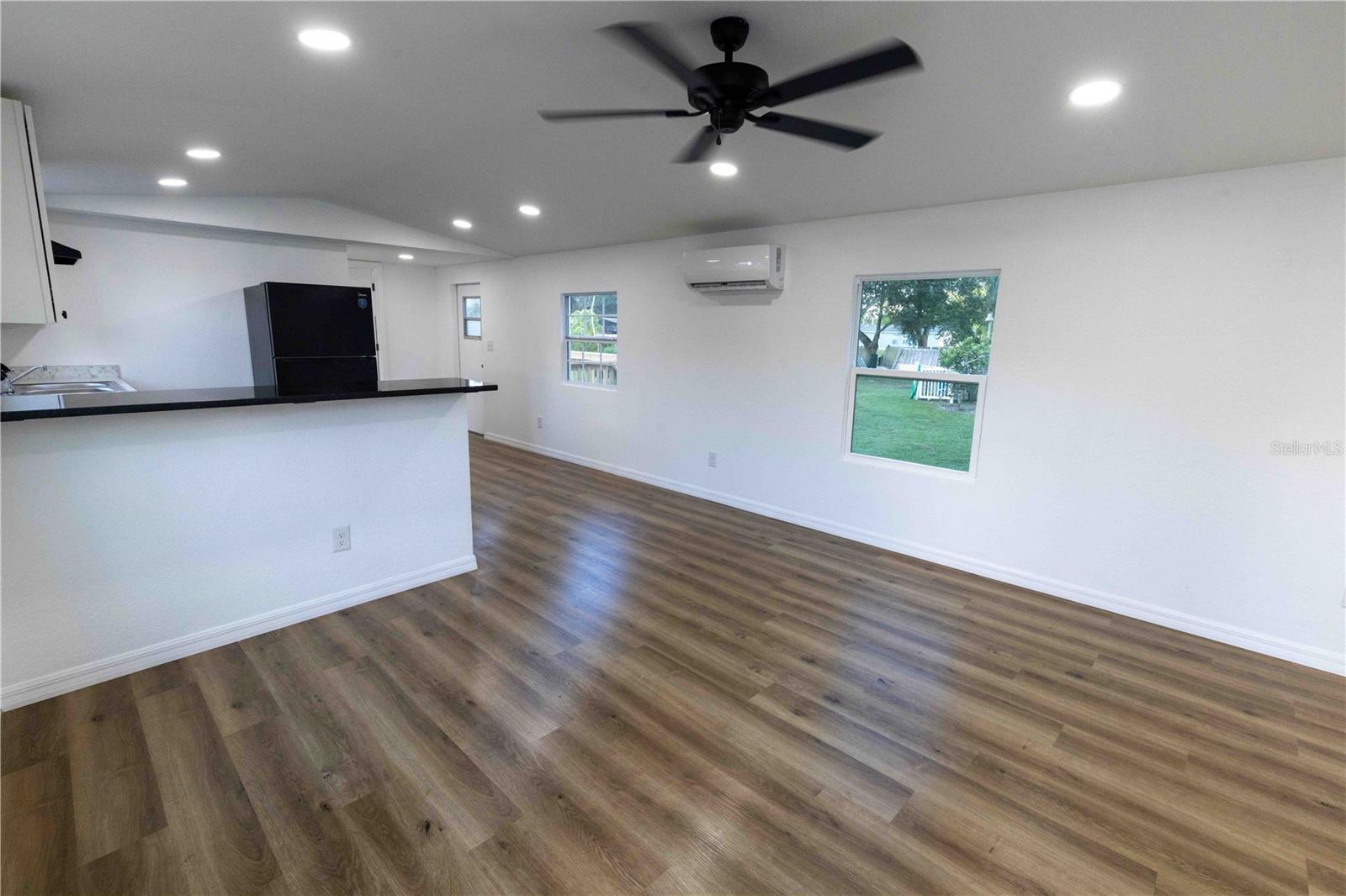 Image 17 of 36 For 809 Tuscani Way