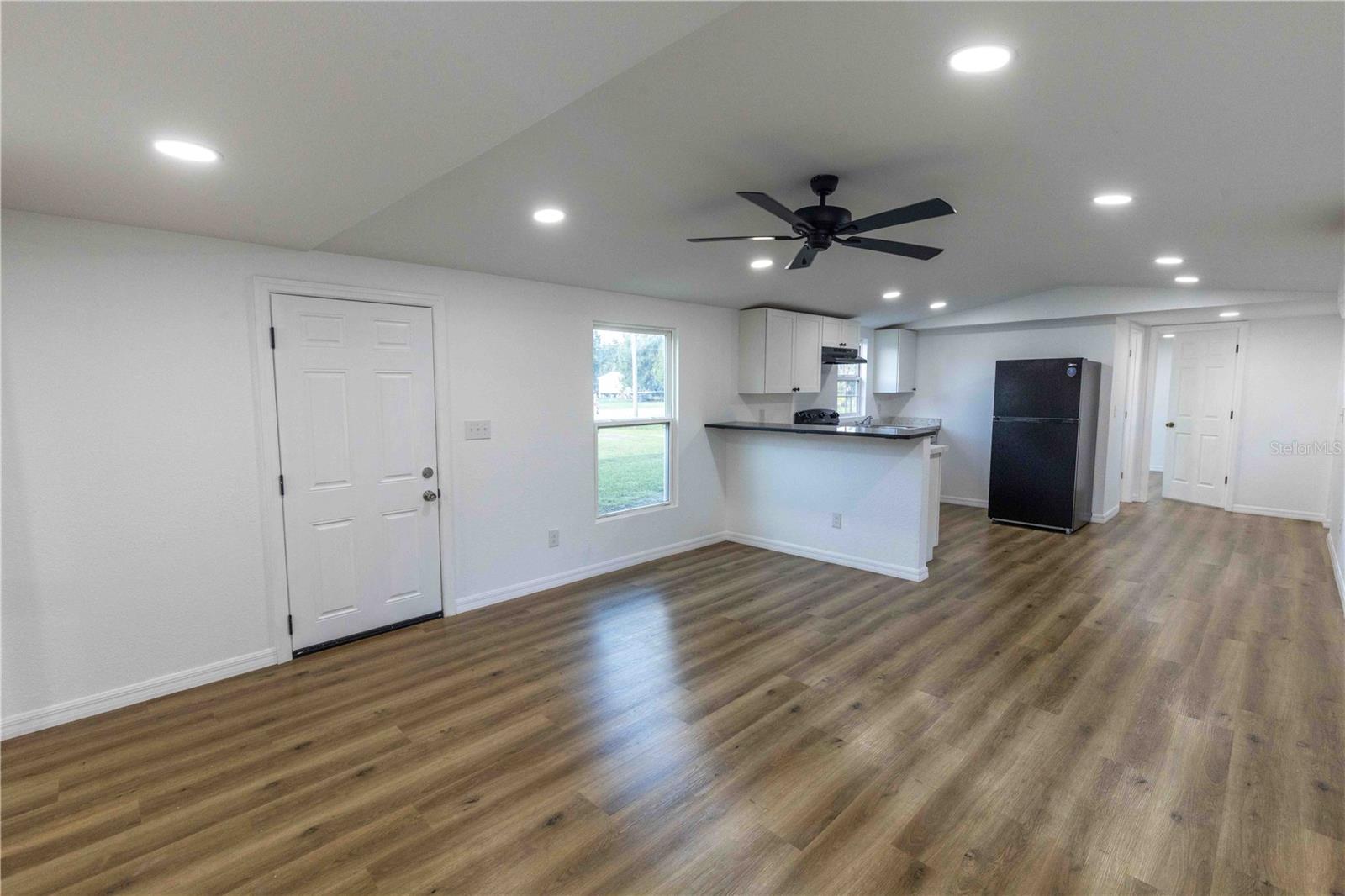 Image 19 of 36 For 809 Tuscani Way