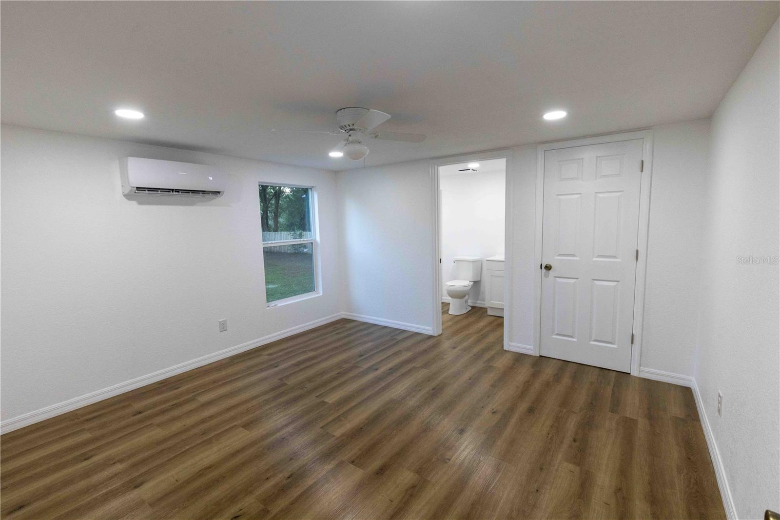 Image 4 of 36 For 809 Tuscani Way
