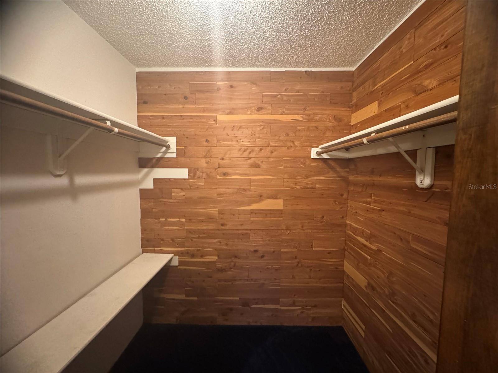 Image 18 of 20 For 7410 Orangeview Circle