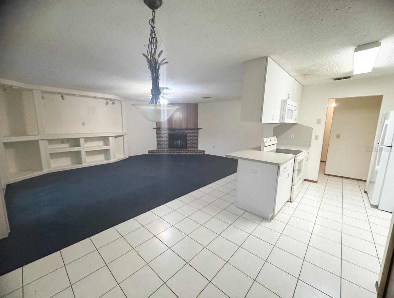 Image 8 of 20 For 7410 Orangeview Circle