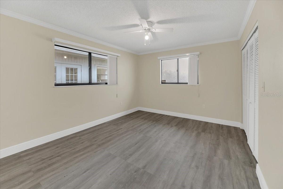 Image 23 of 34 For 6632 Sweetbriar Lane