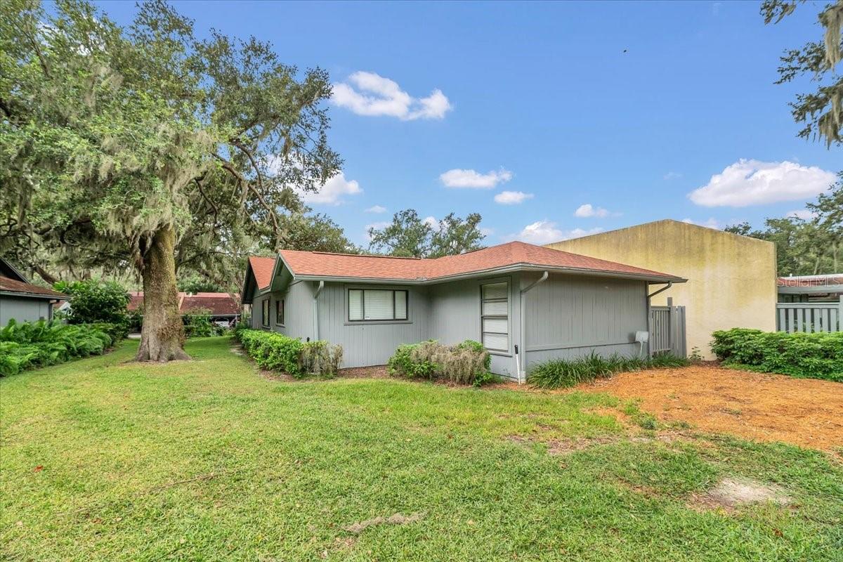 Image 32 of 34 For 6632 Sweetbriar Lane