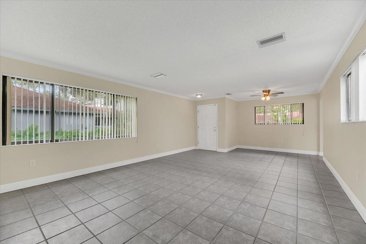 Image 4 of 34 For 6632 Sweetbriar Lane