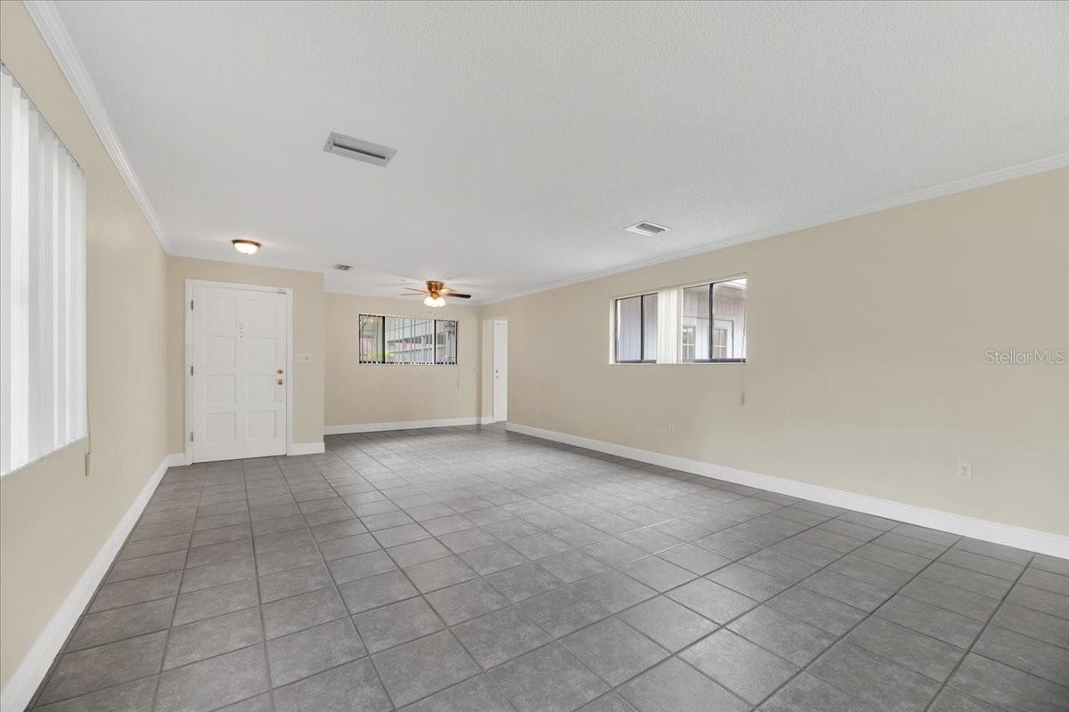 Image 5 of 34 For 6632 Sweetbriar Lane