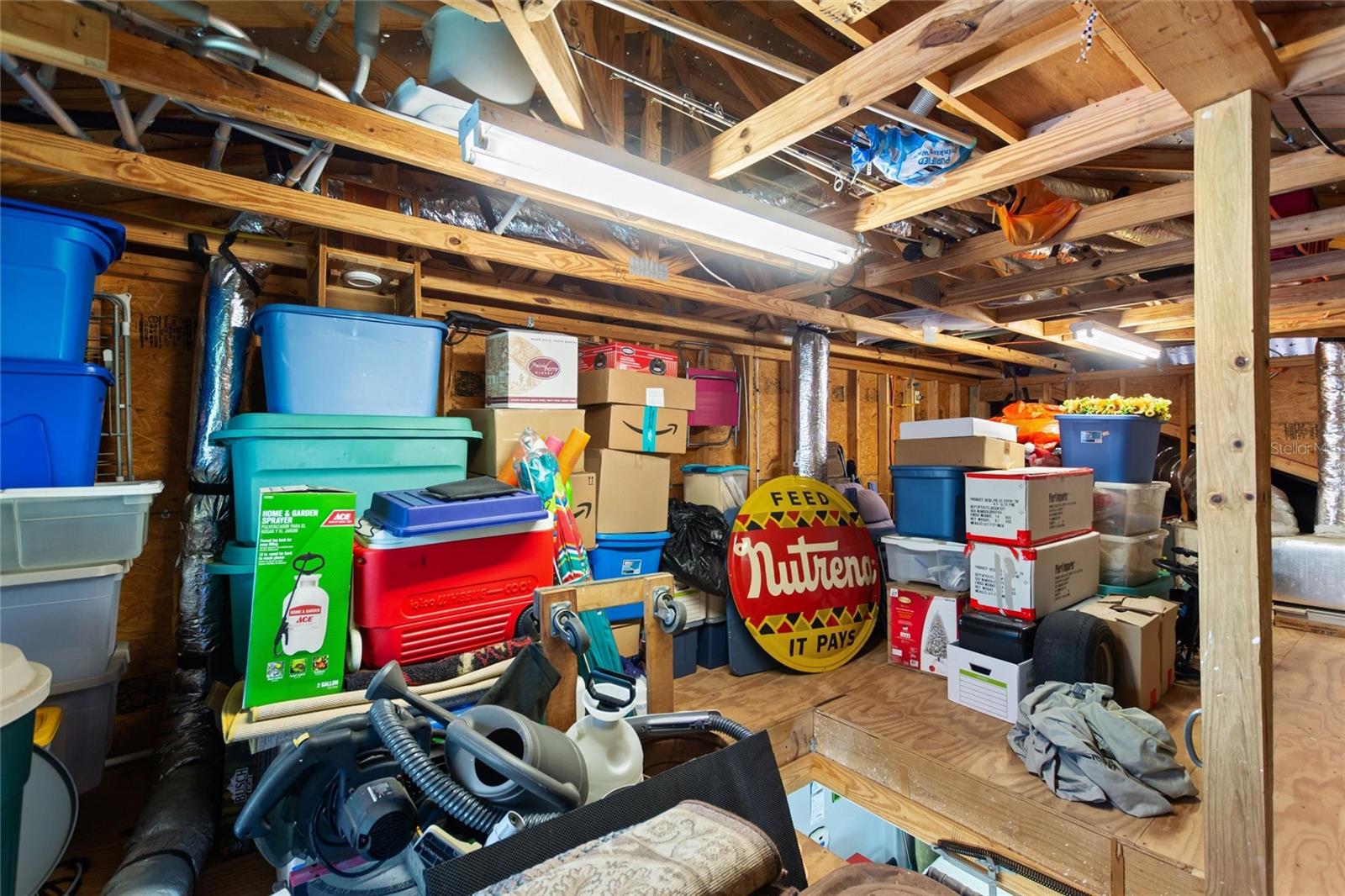 Image 32 of 46 For 548 Narrow Pond Road